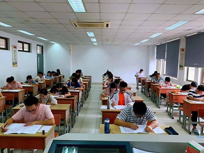 想知道去意大利出国劳务中介的费用大概是多少. 想知道去意大利出国劳务中介的费用大概是多少.