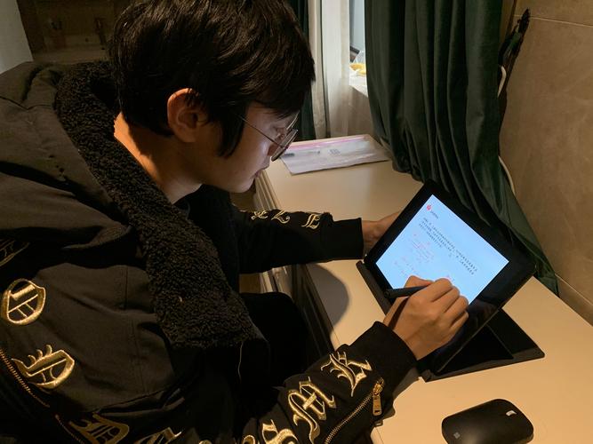 6大视频转文字在线免费工具,一键高效实现视频转文字! 6大视频转文字在线免费工具,一键高效实现视频转文字!